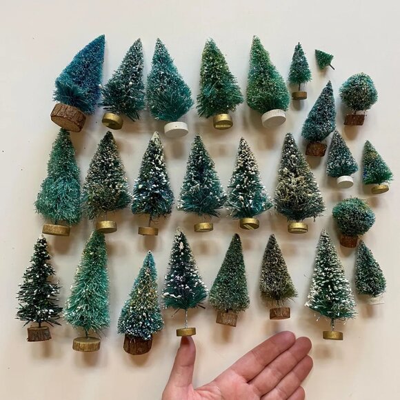 Bottle Brush Trees Lot Christmas Ornaments Decorations for Crafting Decorating - Picture 2 of 3